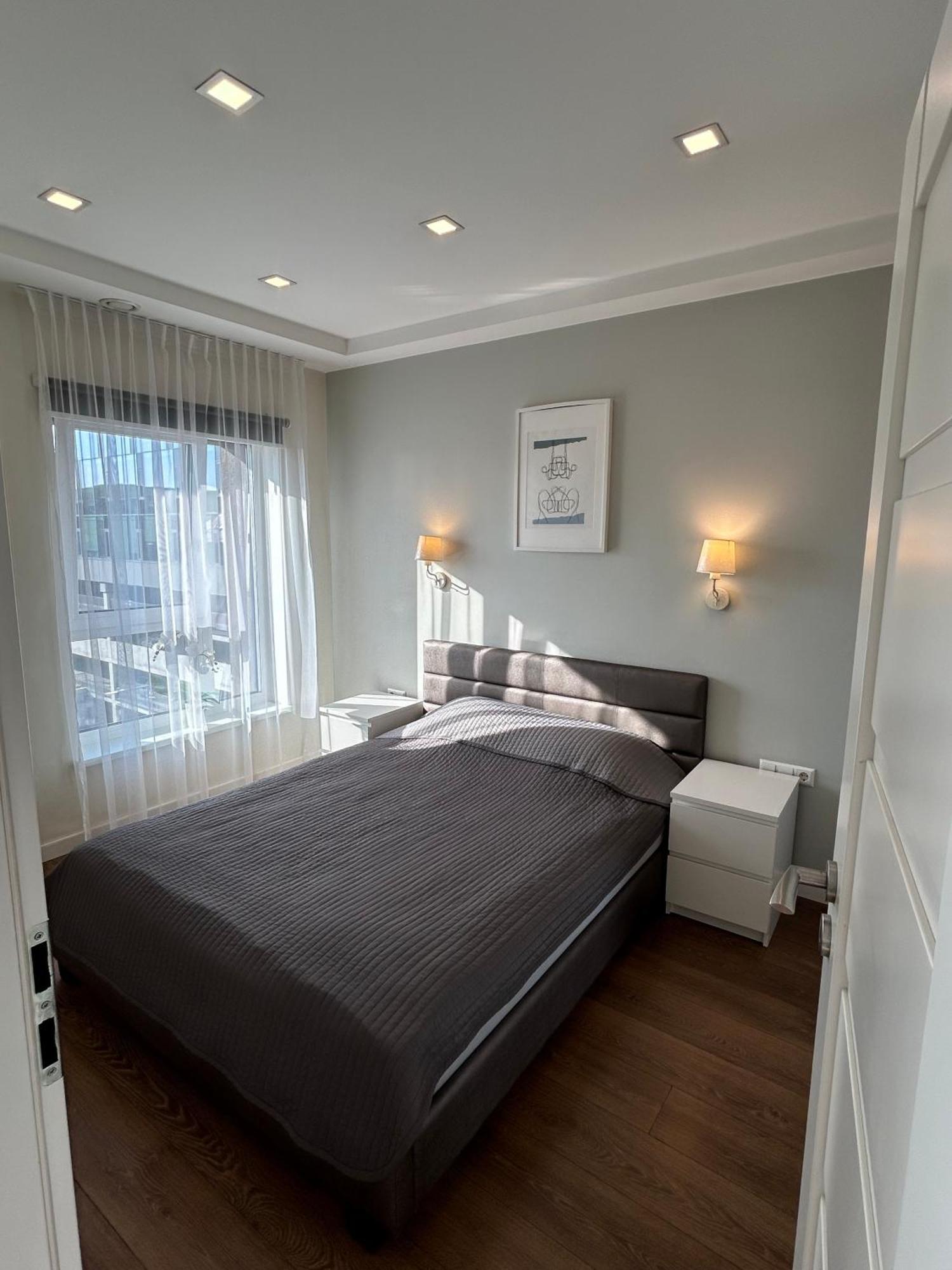 Your Home - Spacious Apartment In City Center, With Balcony & Self Check-In Вильнюс Экстерьер фото