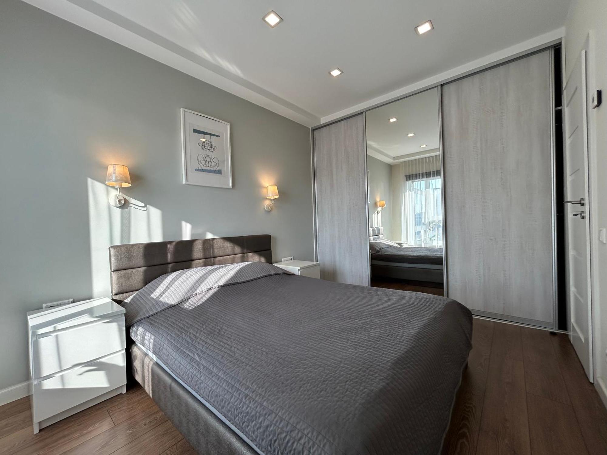 Your Home - Spacious Apartment In City Center, With Balcony & Self Check-In Вильнюс Экстерьер фото